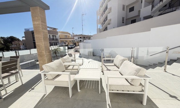 Herverkoop - Detached Villa -
Orihuela Costa - Villamartin