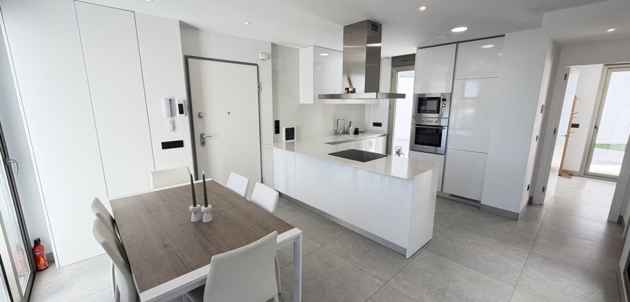 Herverkoop - Detached Villa -
Orihuela Costa - Villamartin