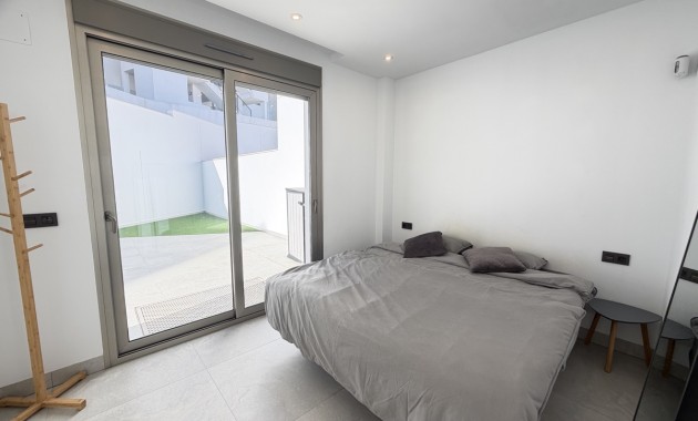 Herverkoop - Detached Villa -
Orihuela Costa - Villamartin