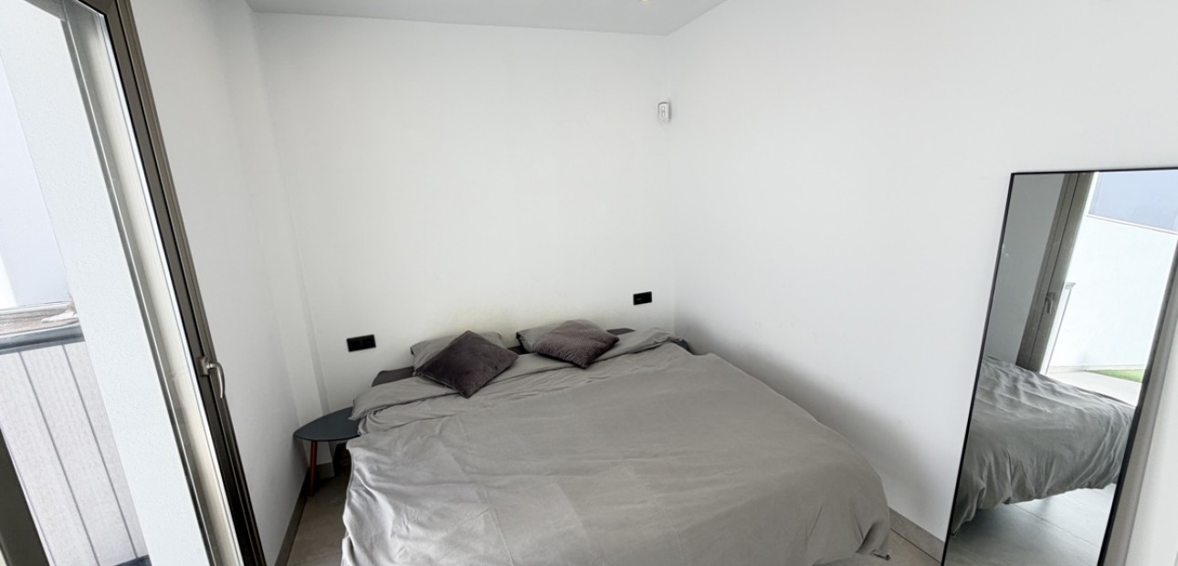 Herverkoop - Detached Villa -
Orihuela Costa - Villamartin