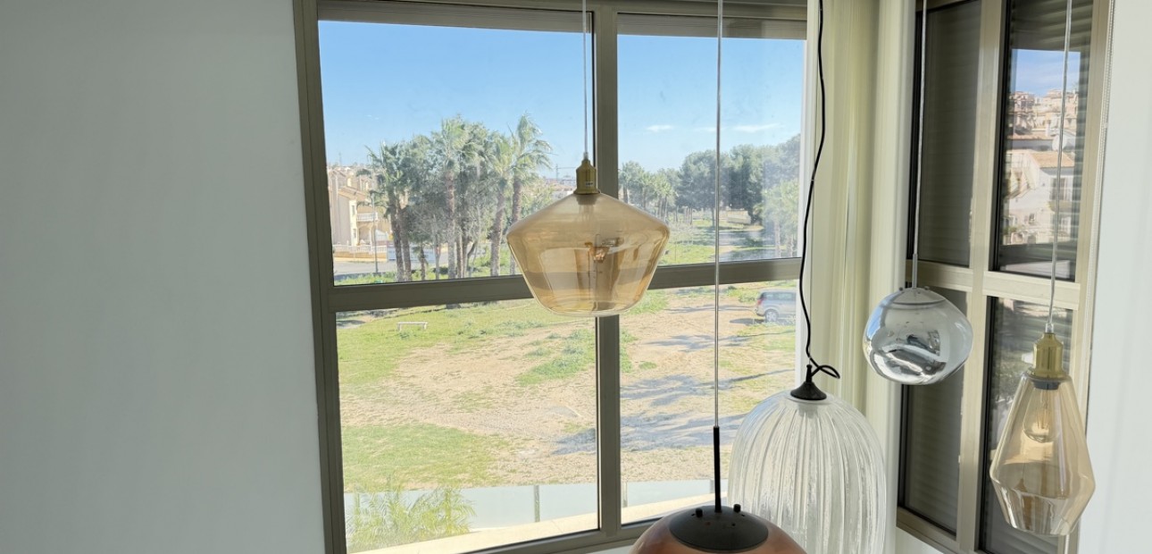 Herverkoop - Detached Villa -
Orihuela Costa - Villamartin