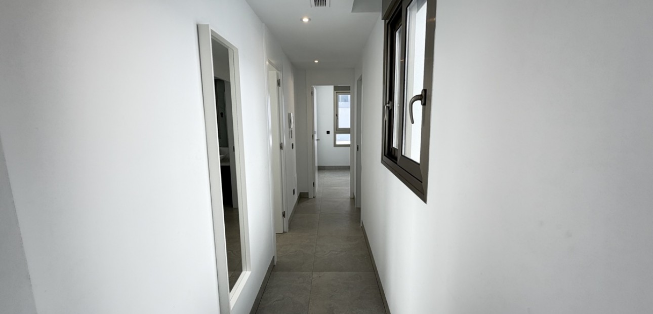 Herverkoop - Detached Villa -
Orihuela Costa - Villamartin