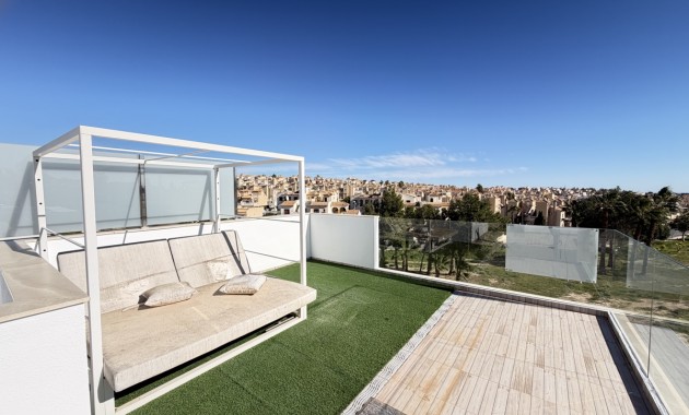 Herverkoop - Detached Villa -
Orihuela Costa - Villamartin