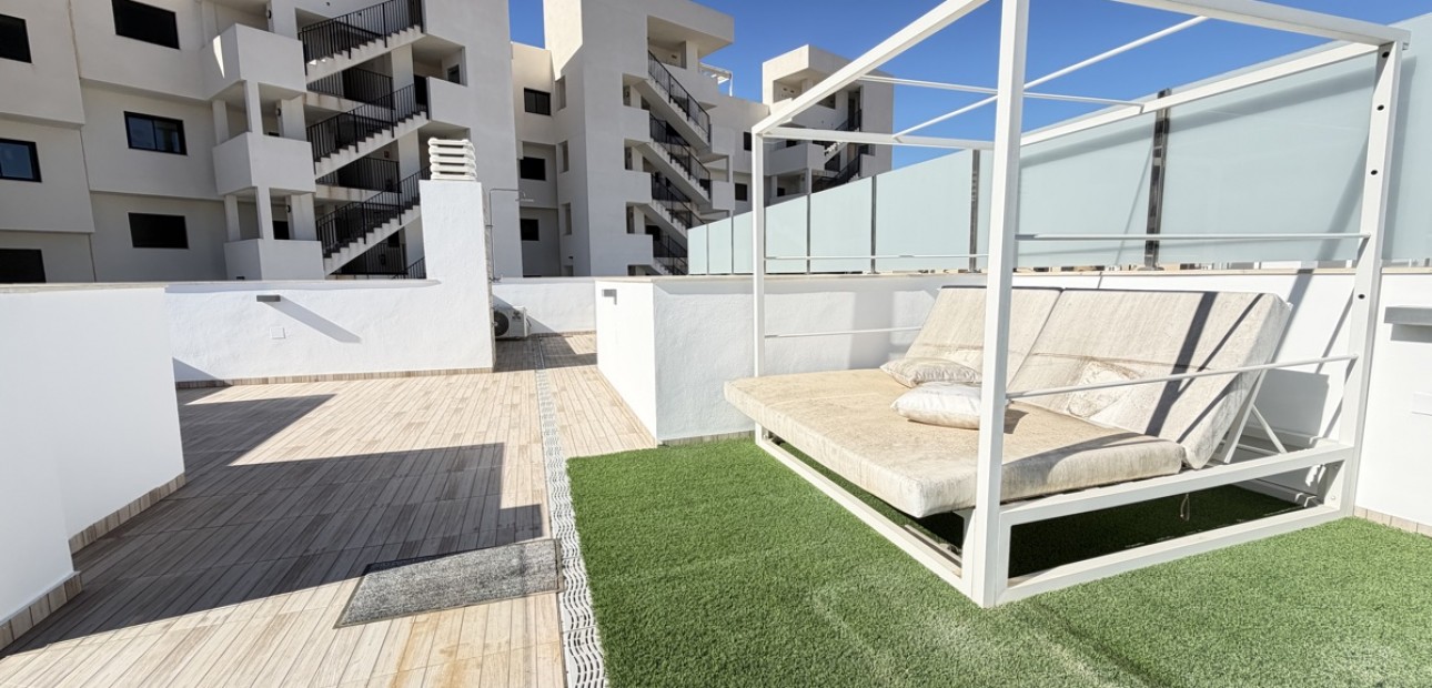 Herverkoop - Detached Villa -
Orihuela Costa - Villamartin