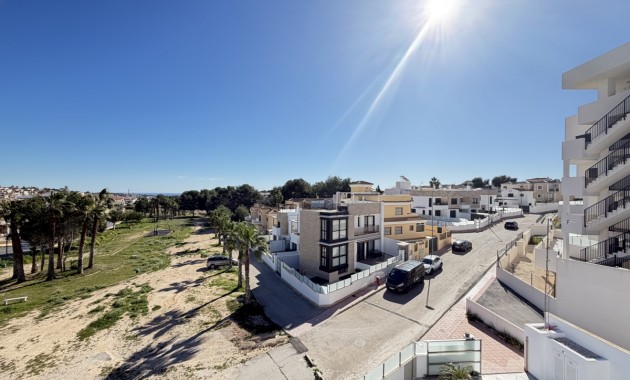 Herverkoop - Detached Villa -
Orihuela Costa - Villamartin