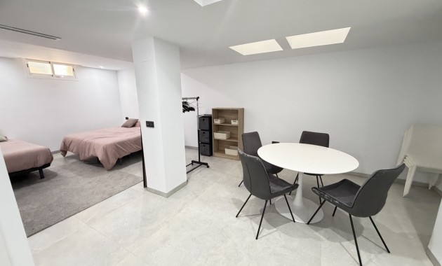 Herverkoop - Detached Villa -
Orihuela Costa - Villamartin