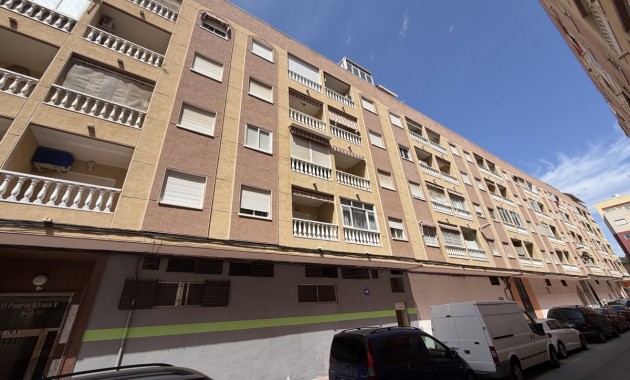 Herverkoop - Appartement / flat -
Torrevieja - Torrevieja - Centre