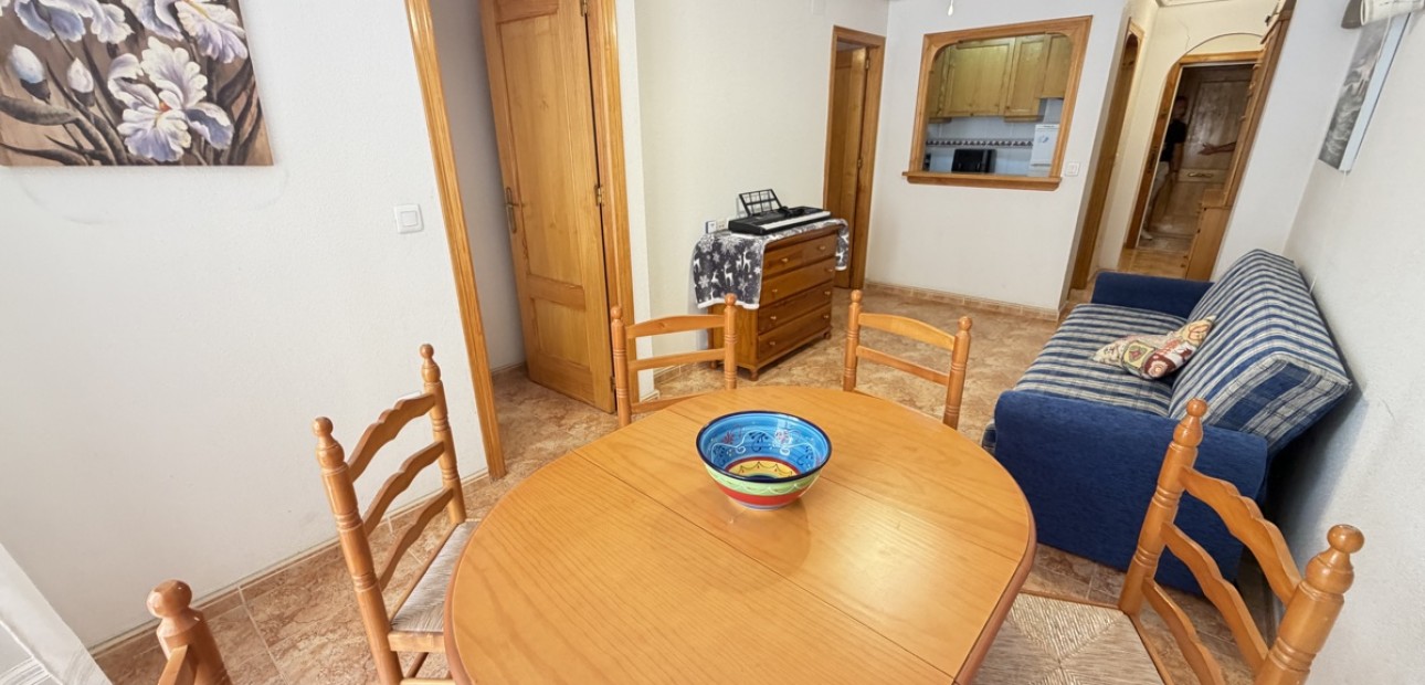 Herverkoop - Appartement / flat -
Torrevieja - Torrevieja - Centre
