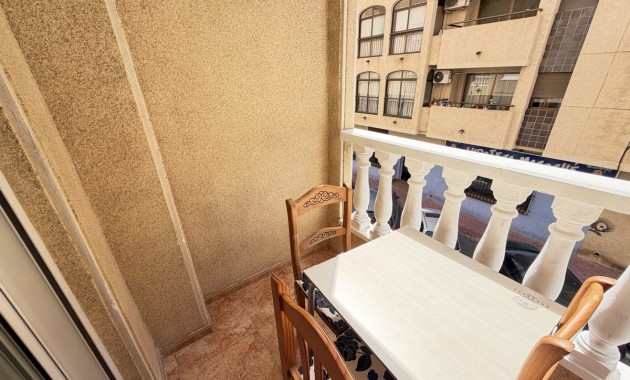 Herverkoop - Appartement / flat -
Torrevieja - Torrevieja - Centre