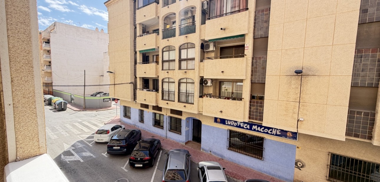Herverkoop - Appartement / flat -
Torrevieja - Torrevieja - Centre