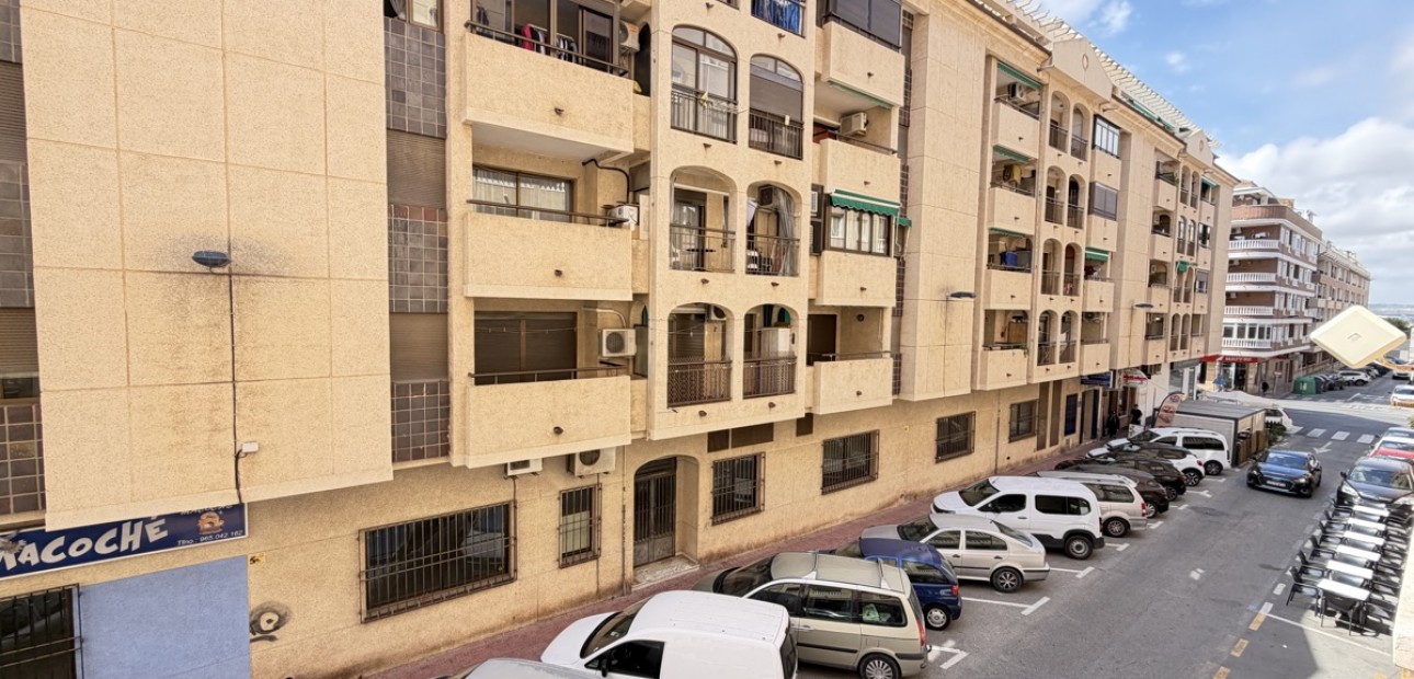 Herverkoop - Appartement / flat -
Torrevieja - Torrevieja - Centre