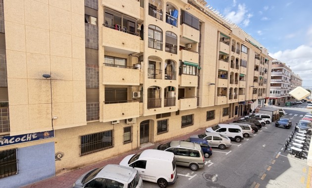 Herverkoop - Appartement / flat -
Torrevieja - Torrevieja - Centre