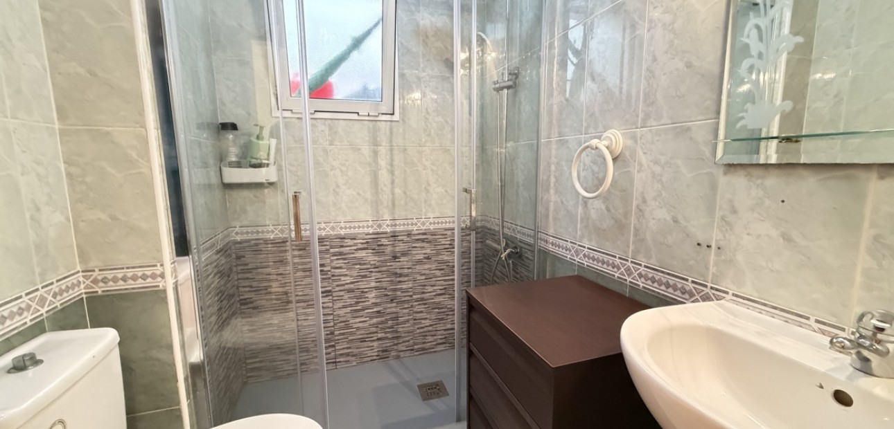 Herverkoop - Appartement / flat -
Torrevieja - Torrevieja - Centre