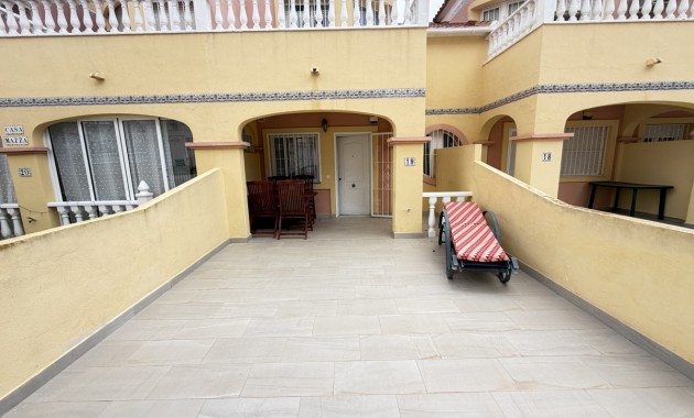 Sale - Townhouse -
Orihuela Costa - Villamartin