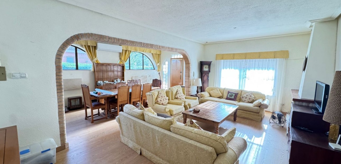 Herverkoop - Detached Villa -
Orihuela Costa - Cabo Roig