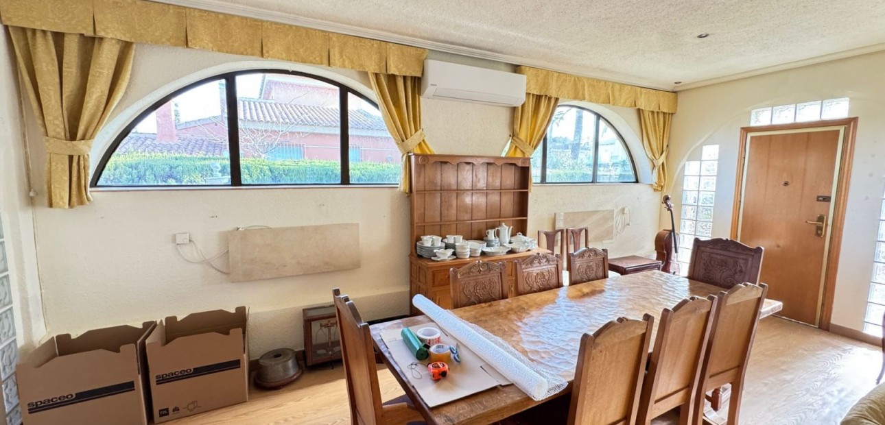 Herverkoop - Detached Villa -
Orihuela Costa - Cabo Roig