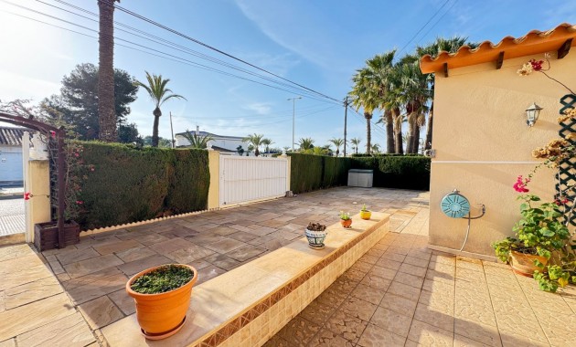 Herverkoop - Detached Villa -
Orihuela Costa - Cabo Roig