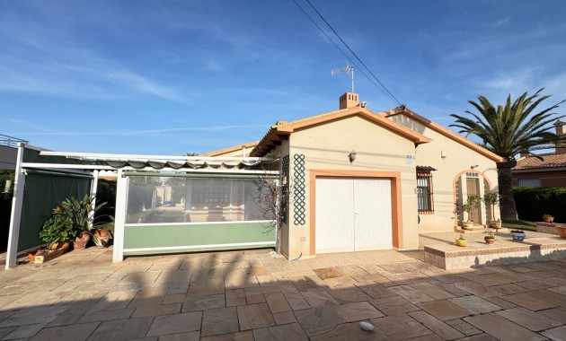 Herverkoop - Detached Villa -
Orihuela Costa - Cabo Roig
