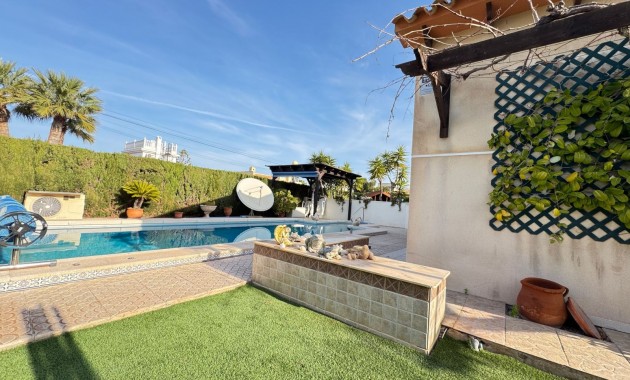 Herverkoop - Detached Villa -
Orihuela Costa - Cabo Roig