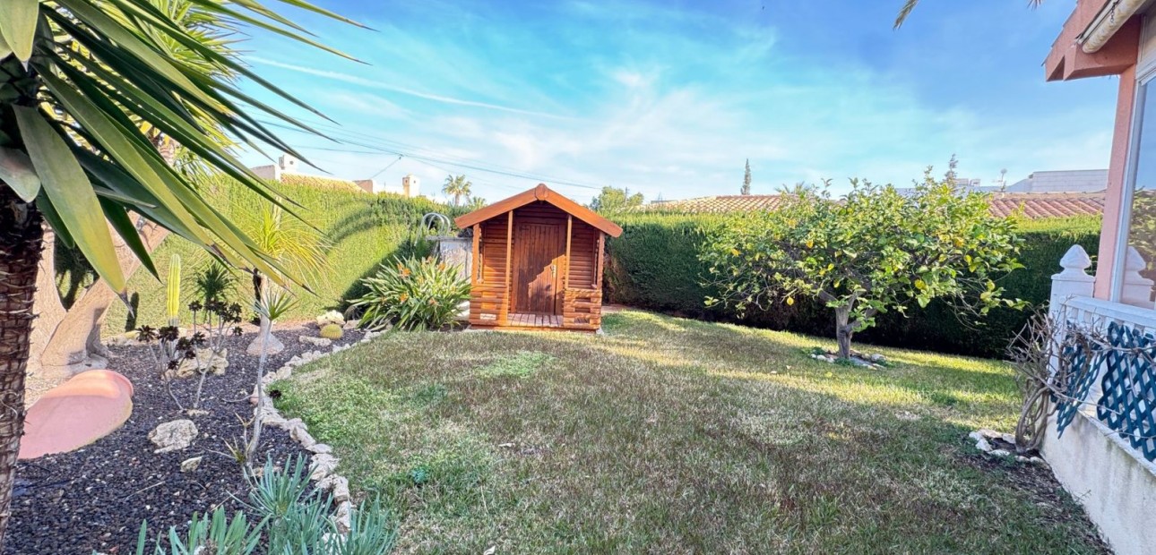 Herverkoop - Detached Villa -
Orihuela Costa - Cabo Roig