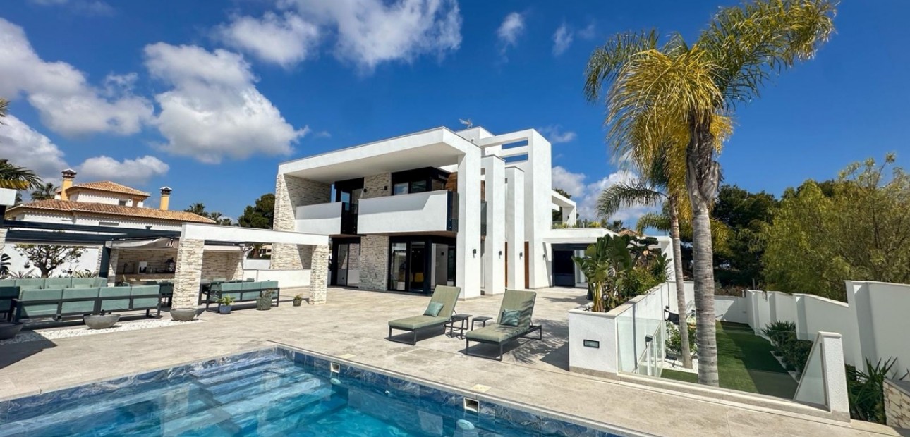 Venta - Detached Villa -
Orihuela Costa - Villamartin