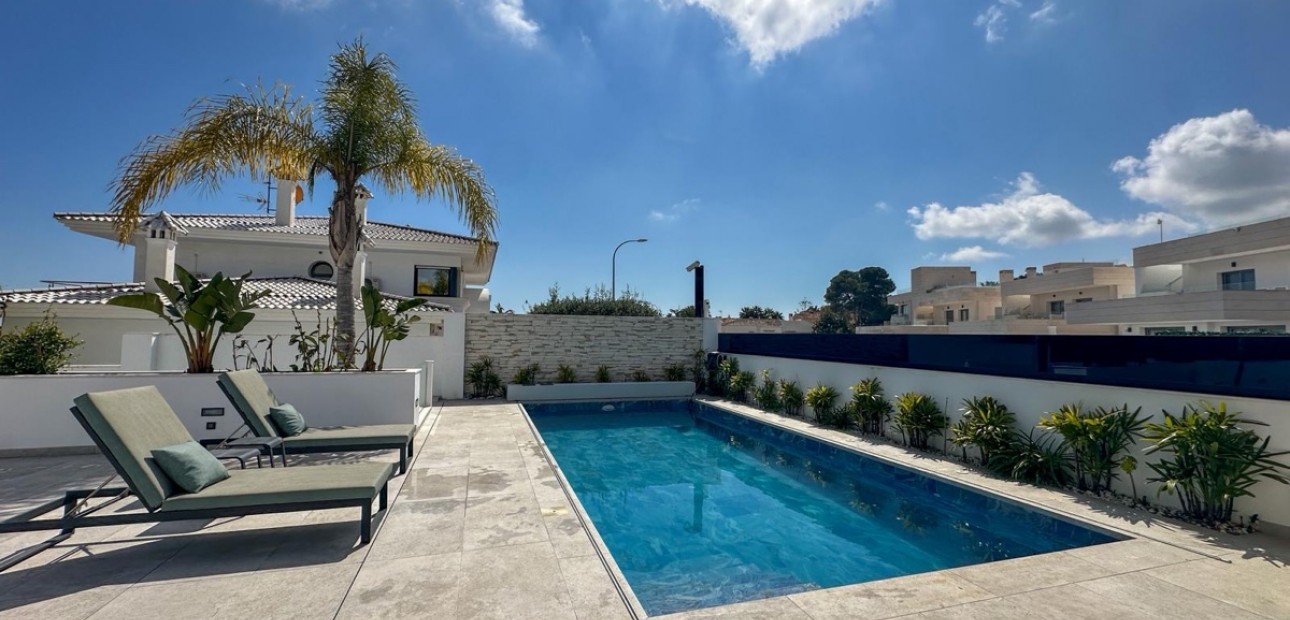 Venta - Detached Villa -
Orihuela Costa - Villamartin