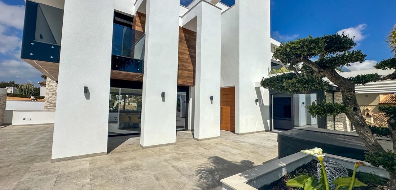 Venta - Detached Villa -
Orihuela Costa - Villamartin