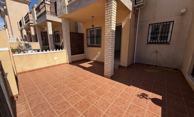Venta - Adosado -
Orihuela Costa - Los Altos