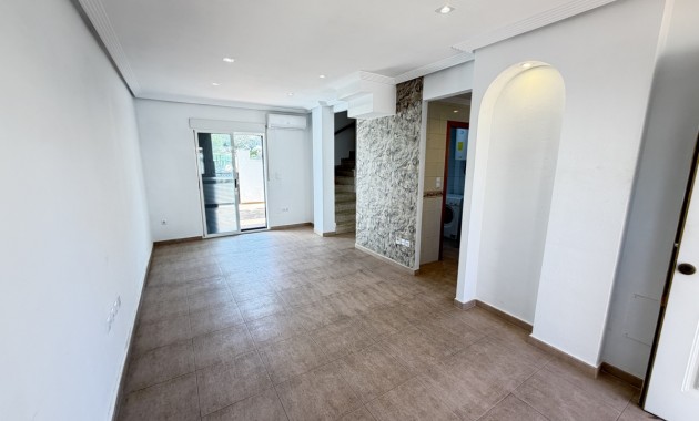 Venta - Adosado -
Orihuela Costa - Los Altos