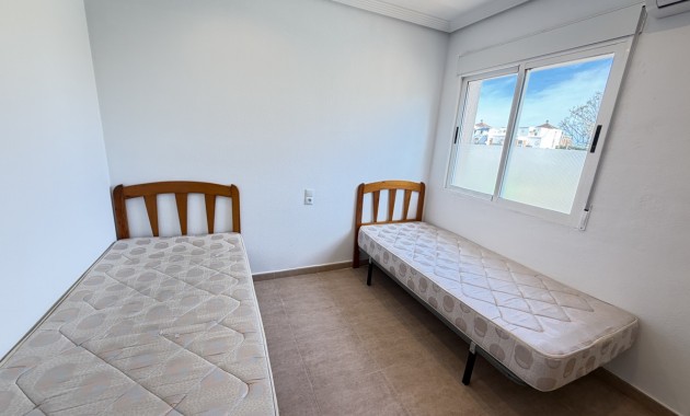 Venta - Adosado -
Orihuela Costa - Los Altos