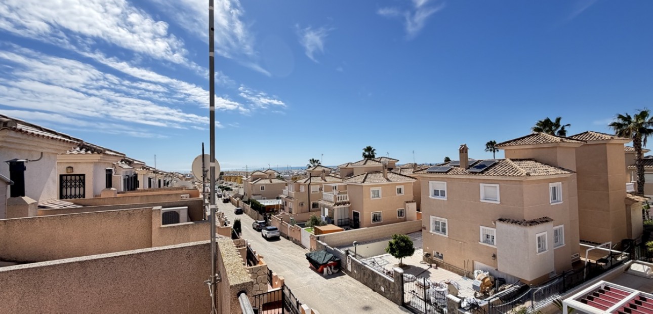Venta - Adosado -
Orihuela Costa - Los Altos