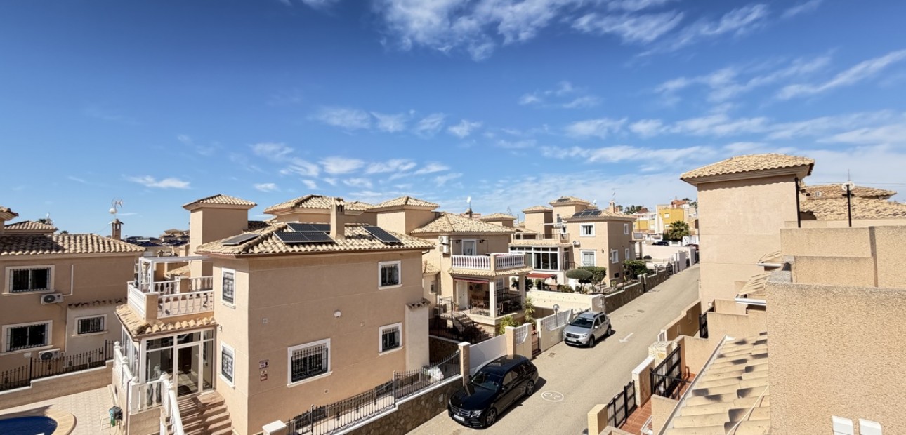 Venta - Adosado -
Orihuela Costa - Los Altos