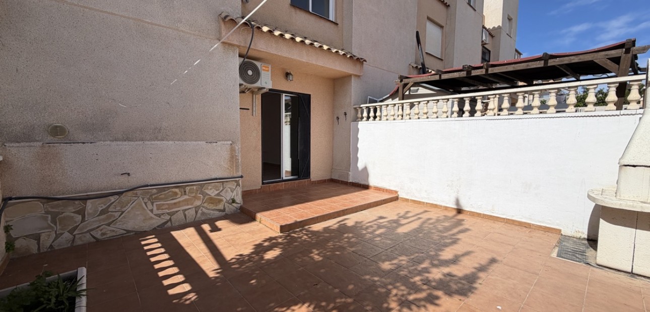 Venta - Adosado -
Orihuela Costa - Los Altos