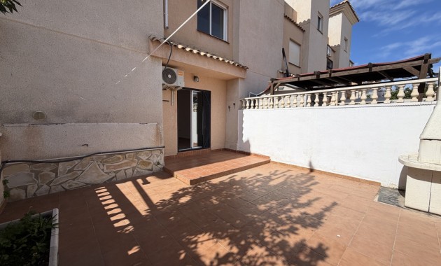Venta - Adosado -
Orihuela Costa - Los Altos
