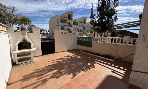 Venta - Adosado -
Orihuela Costa - Los Altos