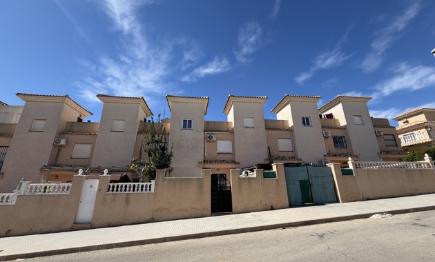 Venta - Adosado -
Orihuela Costa - Los Altos