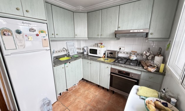 Sale - Bungalow -
Orihuela Costa - La Zenia