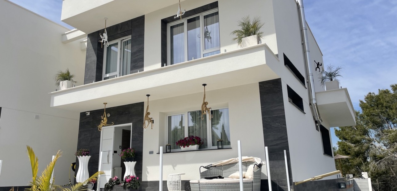 Herverkoop - Detached Villa -
Torrevieja - Los Balcones