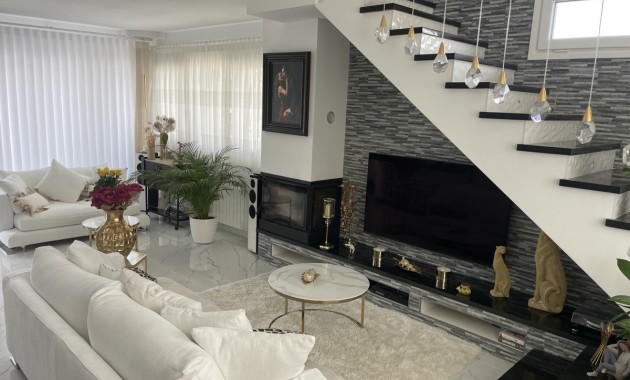 Herverkoop - Detached Villa -
Torrevieja - Los Balcones