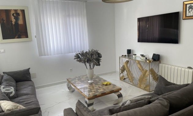 Herverkoop - Detached Villa -
Torrevieja - Los Balcones