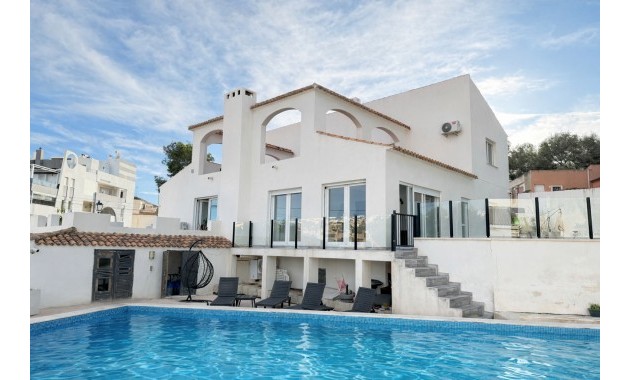 Herverkoop - Detached Villa -
Orihuela Costa - Villamartin