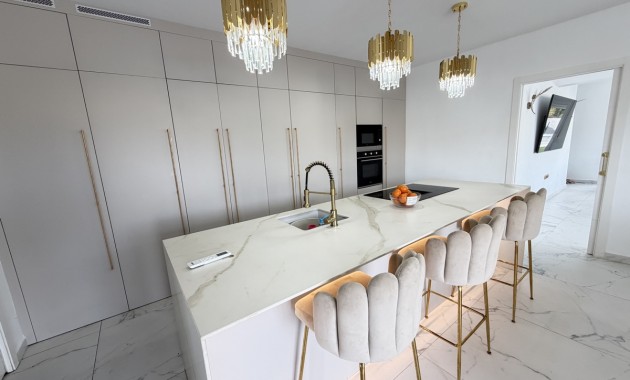Herverkoop - Detached Villa -
Orihuela Costa - Villamartin