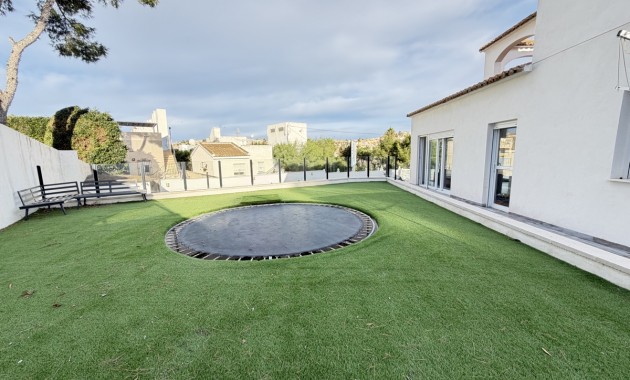 Herverkoop - Detached Villa -
Orihuela Costa - Villamartin
