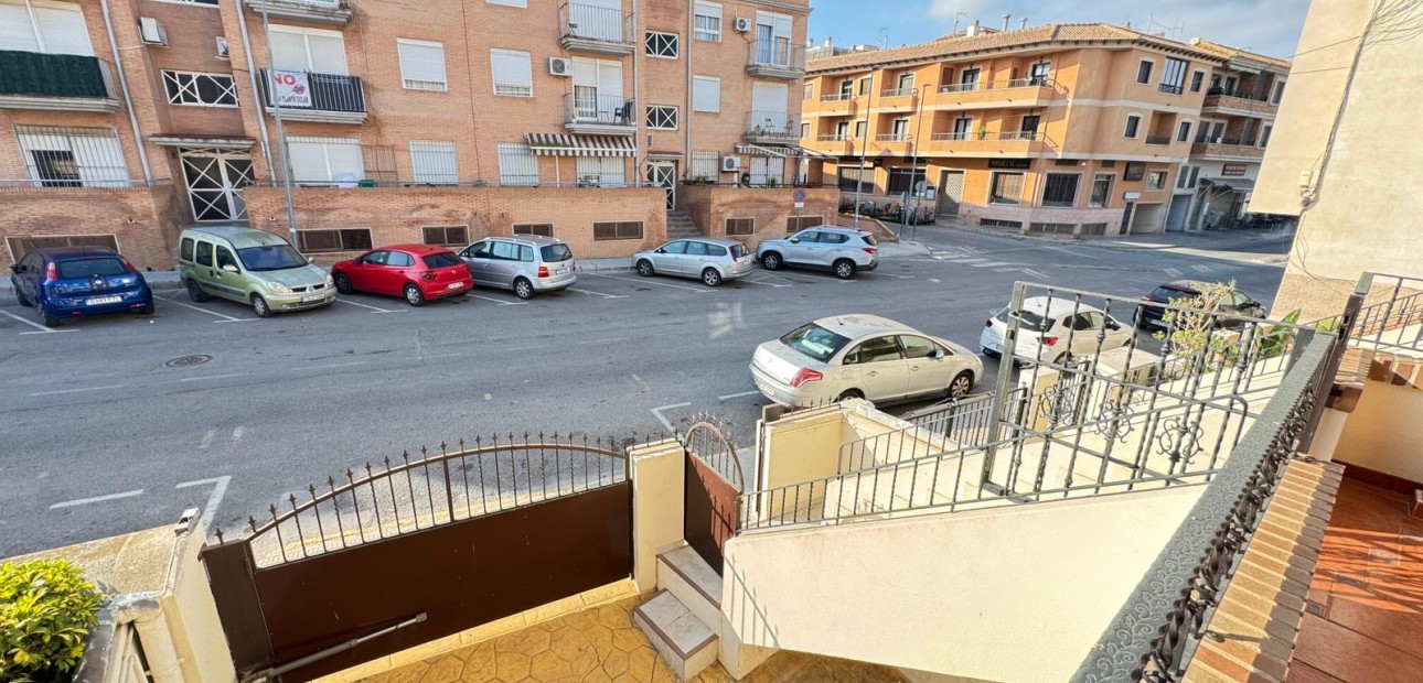 Herverkoop - Herenhuis -
San Miguel de Salinas - San Miguel - Town