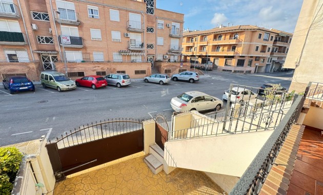 Herverkoop - Herenhuis -
San Miguel de Salinas - San Miguel - Town
