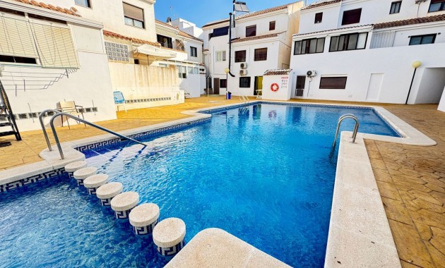 Herverkoop - Herenhuis -
San Miguel de Salinas - San Miguel - Town