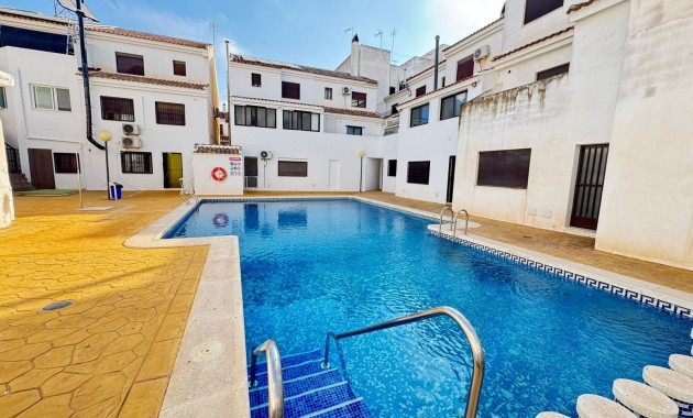 Herverkoop - Herenhuis -
San Miguel de Salinas - San Miguel - Town