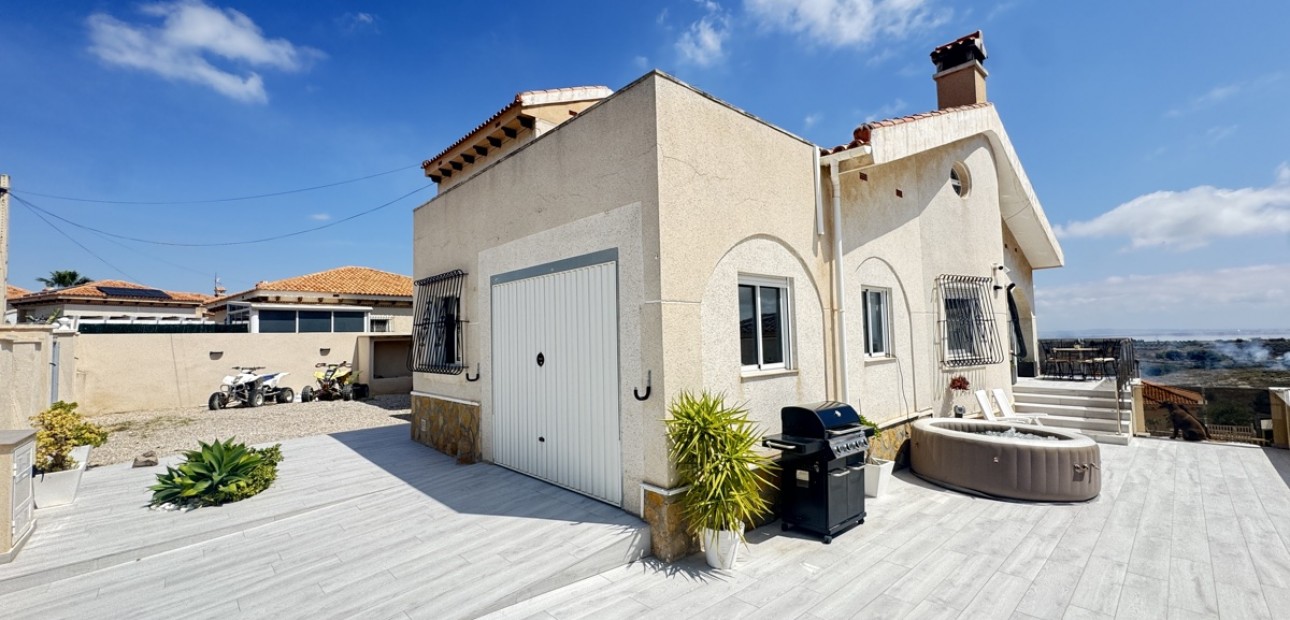Venta - Detached Villa -
San Miguel de Salinas - Las Comunicaciones