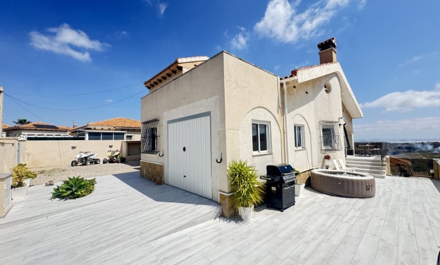 Venta - Detached Villa -
San Miguel de Salinas - Las Comunicaciones