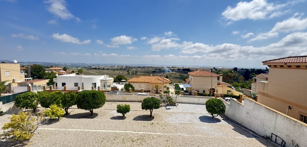 Venta - Detached Villa -
San Miguel de Salinas - Las Comunicaciones